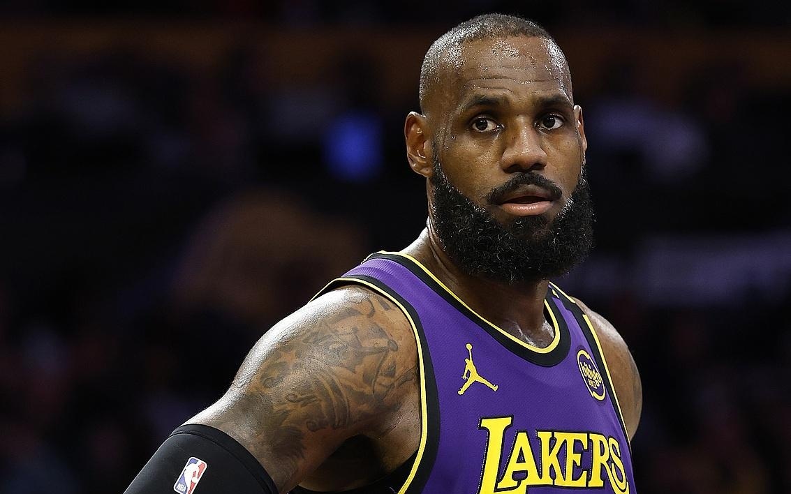 明了他在体 明了他在体